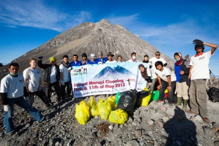Pulizia del Monte Merapi