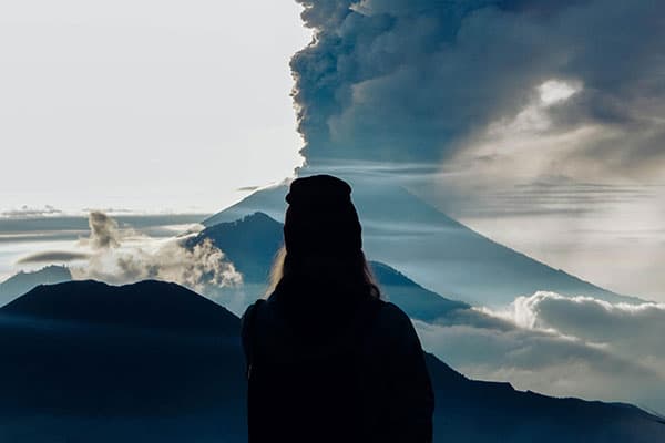 La minaccia del vulcano Agung a Bali non è terminata